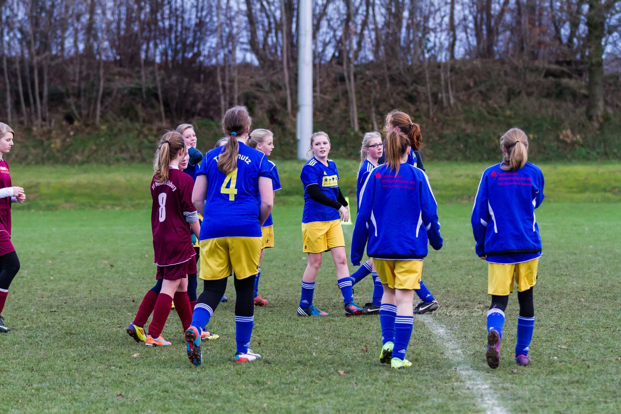 Bild 285 - B-Juniorinnen TSV Gnutz o.W. - SV Henstedt Ulzburg II : Ergebnis: ca. 5:0